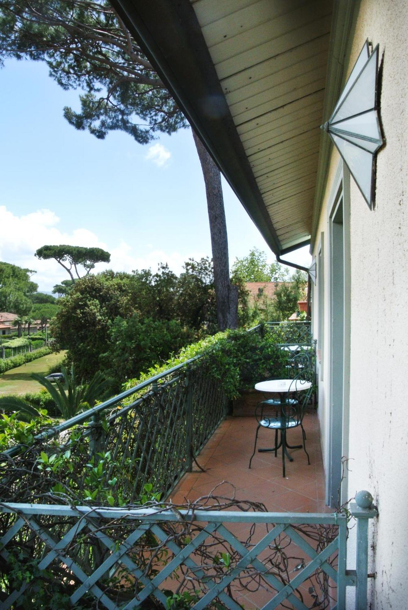 Hotel Mignon Forte dei Marmi Bagian luar foto